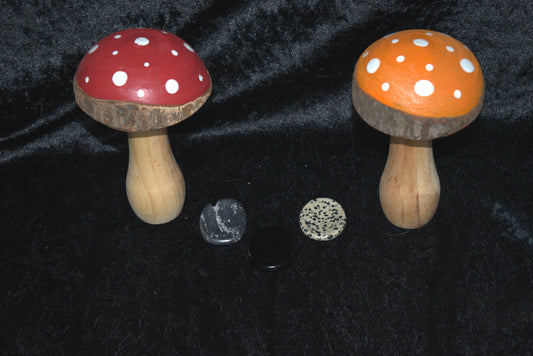 Crystal worry 'thumb' stone
